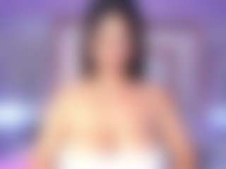 Live cam show with Scarlette15 - Ass Bouncing on Milf Play