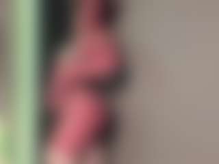 Live cam show with Violett-Salvatore - Tease on Free Soda