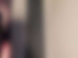 Live cam show with Violett-Salvatore - Smoking on Camsoda