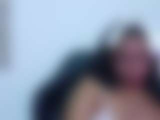 Live cam show with AfricaMart - Ebony MILF on CamSodaAdn