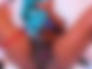 Live cam show with CloeeSaenz - Facial Piercings on sexytreat.net