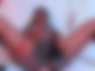 CloeeSaenz's Live Sex Cam Show