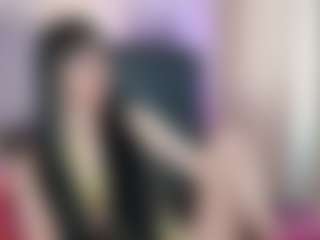 Spettacolo in cam dal vivo con Andy Vander - Small Tits su Camsoda