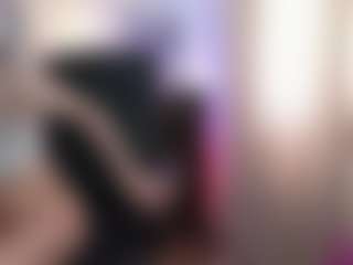 Live cam show with Andy Vander - Colombia on Milfs Live