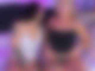 Live cam show with Naomi And Emma - Orgasm on livesuperchat.net