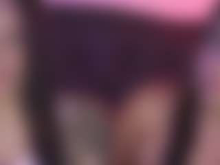 Live cam show with Naomi And Emma - Brown Eyes on Hubzter Live