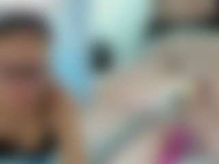 Live cam show with Alexa_clark02 - Middle Aged on CamwithHer