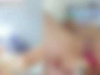 Alexa_clark02