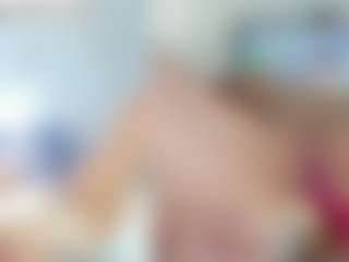 Alexa_clark02