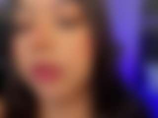 Live cam show with ana-gil - Thick on hrnylive.com
