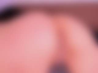 Briana's Live Sex Cam Show