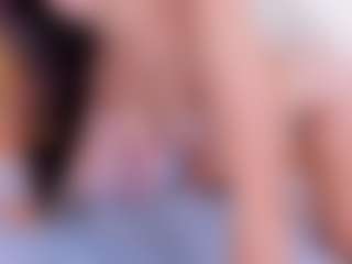 Live cam show with ALAIALESTER - Fingers on Uber Horny