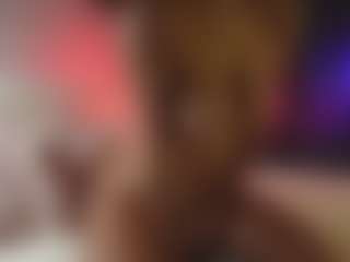 bananili MILF webcam performer live streaming