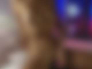 bananili MILF webcam performer live streaming