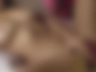 bananili MILF webcam performer live streaming