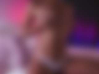 bananili MILF webcam performer live streaming