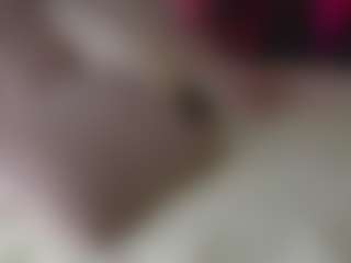 bananili MILF webcam performer live streaming