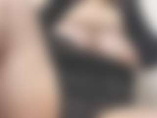 annapersila MILF webcam performer live streaming