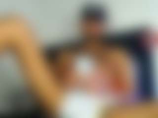 Live cam show with krillynnt - Brown Eyes on Camsoda