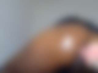 Live cam show with SEXYDEVILL - Strip on AdultVida.com