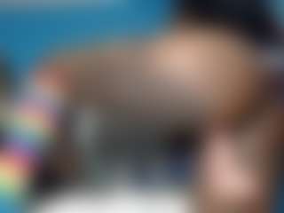 Live cam show with SEXYDEVILL - Smoking on Gym Cam Girls