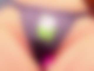 aurora-tziu's Live Sex Cam Show