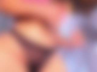 aurora-tziu's Live Sex Cam Show