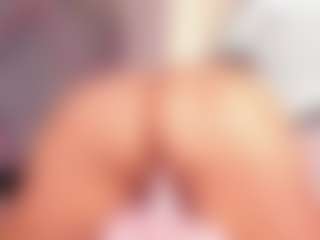 aurora-tziu's Live Sex Cam Show