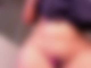 aurora-tziu's Live Sex Cam Show