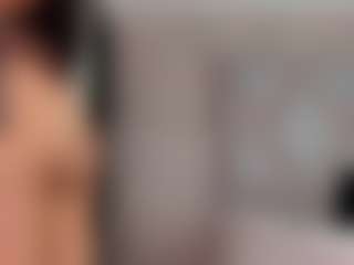 aurora-tziu's Live Sex Cam Show