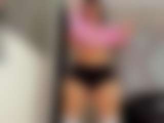 aurora-tziu's Live Sex Cam Show