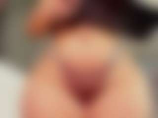 Live cam show with aurora-tziu - BBW on Strip Flash - Live Sex Shows