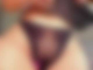 aurora-tziu's Live Sex Cam Show