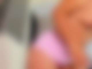 Live cam show with aurora-tziu - Deepthroat on Camsoda