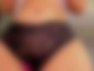 aurora-tziu's Live Sex Cam Show