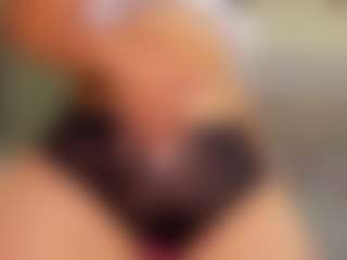 aurora-tziu's Live Sex Cam Show