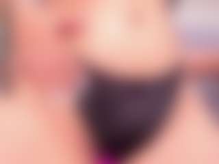 Live cam show with aurora-tziu - Small Tits on Milf Play