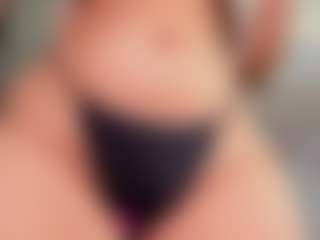 aurora-tziu's Live Sex Cam Show