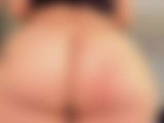 Live cam show with aurora-tziu - Oil on Camsoda
