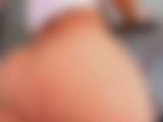 aurora-tziu's Live Sex Cam Show