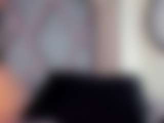 aurora-tziu's Live Sex Cam Show