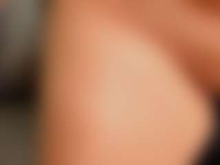 aurora-tziu's Live Sex Cam Show