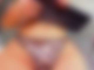 aurora-tziu's Live Sex Cam Show