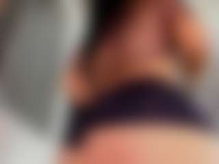 aurora-tziu's Live Sex Cam Show