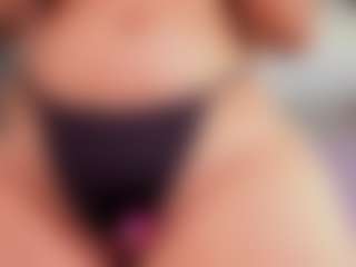 aurora-tziu's Live Sex Cam Show