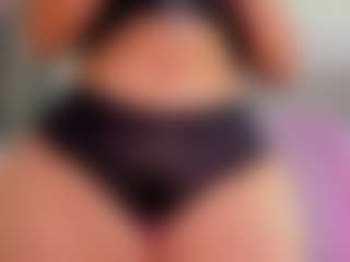 aurora-tziu's Live Sex Cam Show