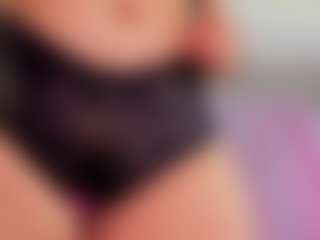 aurora-tziu's Live Sex Cam Show