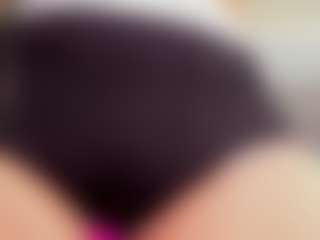 Live cam show with aurora-tziu - Camel Toe on Fling VIP Chat