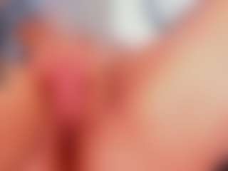 aurora-tziu's Live Sex Cam Show
