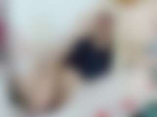 Live cam show with Ayesha_saade - Smoking on parknlotfishbdy